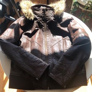 Danier Leather Jacket in Chocolate Brown Sz Medium